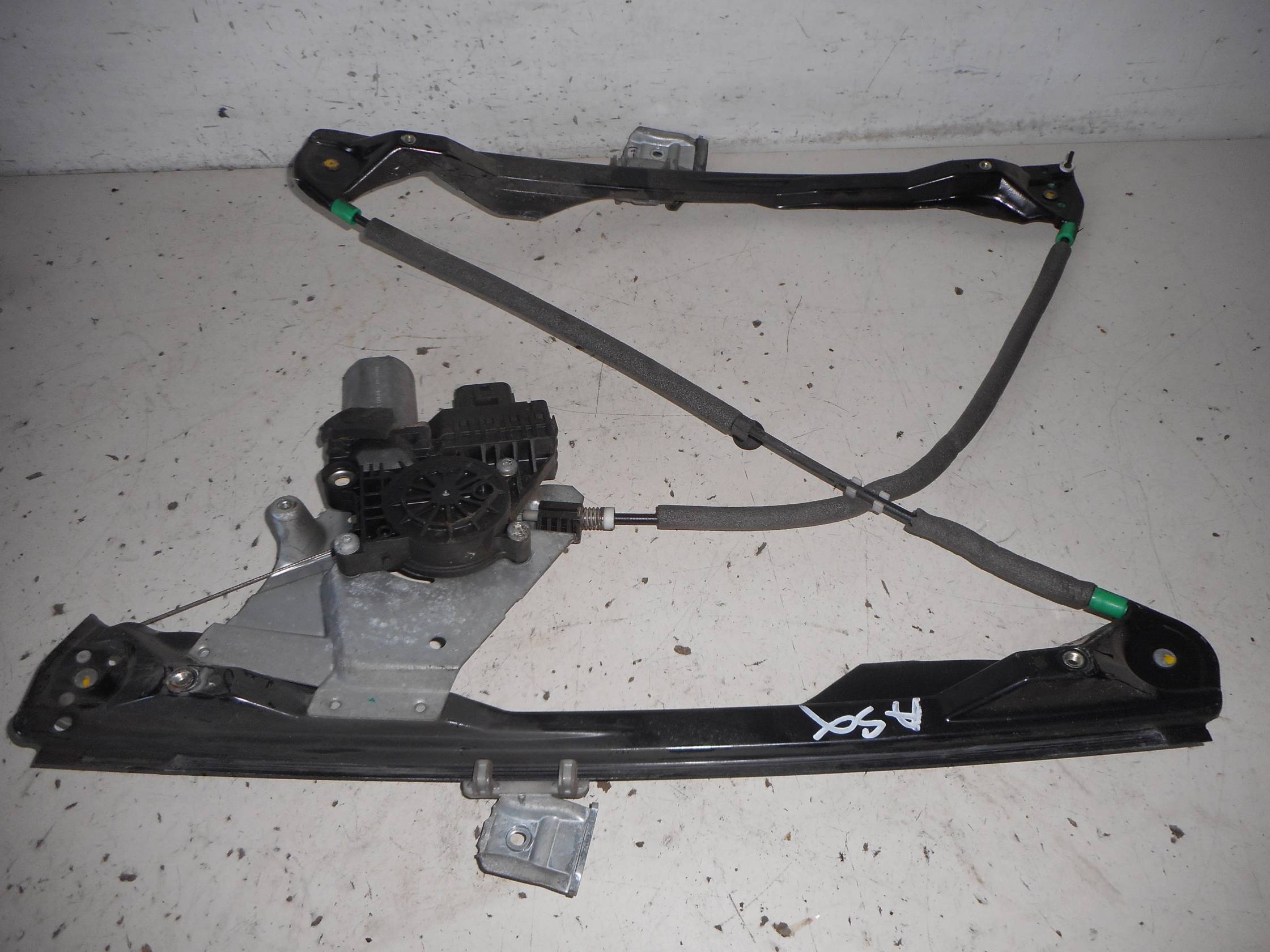 Alzacristallo elettr. porta ant. sx.